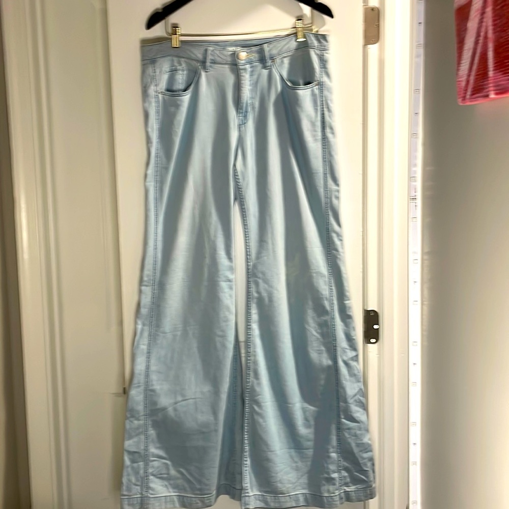 NWOT…Urban Outfitters 70s wide leg jeans